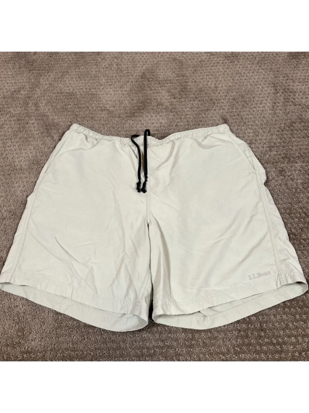 L.L. Bean Men's Drawstring Shorts - Off-White with Black Drawcord